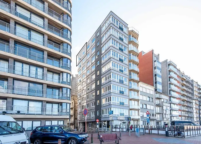 Nominoe 9e Etage * 布兰肯贝赫